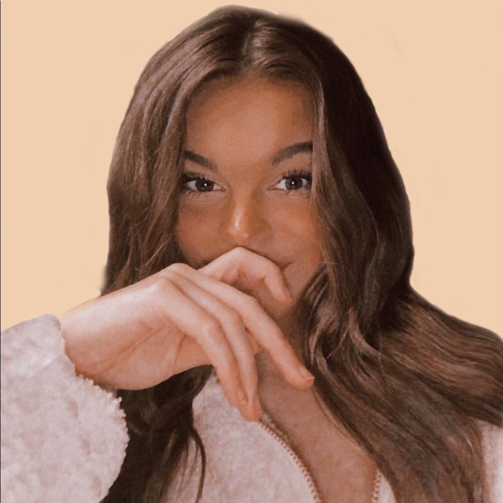 Meet your Posher, Lauren